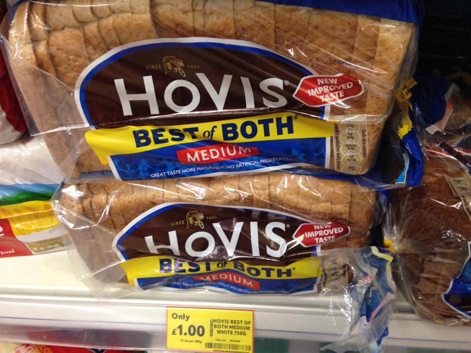 スーパーで売っている1ポンドのパン（750gもあります。）